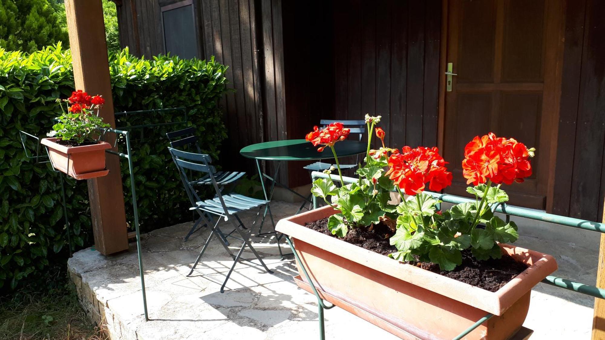 Les Chalets Du Roc Alzon Bagian luar foto